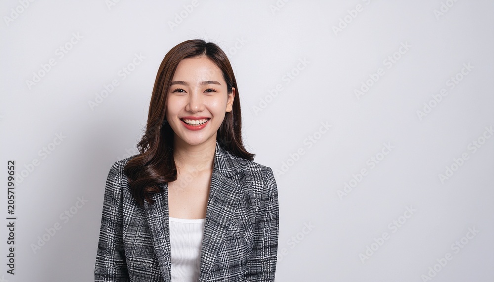 Fototapeta premium 笑顔の日本人女性