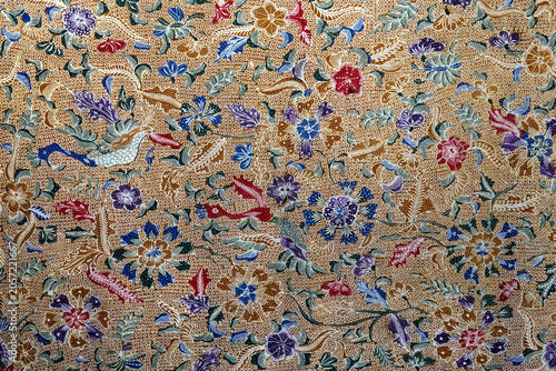 Fotografie elaborate handcrafted batik pattern from Java - feinste handgemachte Batik aus J