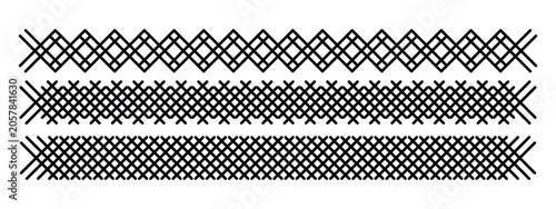 Foto Set of Three Black and White Geometric Woven Seamless Border Patterns, Lattice Line Art, Decorative Dividers for Vector Graphic Design