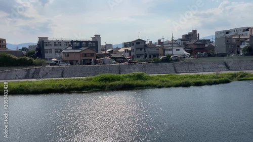 京都の鴨川  日本 旅行 観光 旅