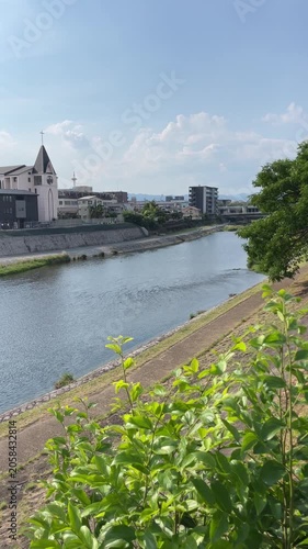 京都の鴨川  日本 旅行 観光 旅