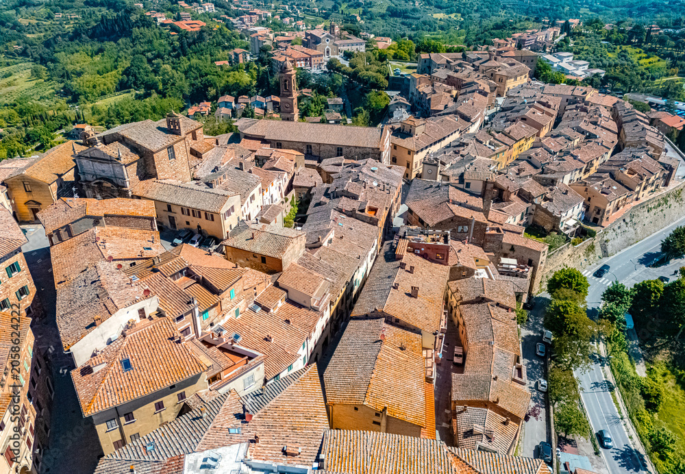 Naklejka premium Aerial view of Montepulciano,Tuscany, Italy