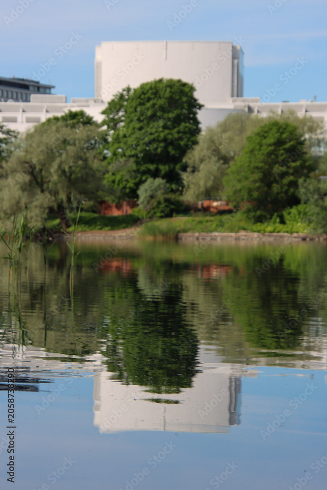 Fototapeta premium reflection of white building in helsinki