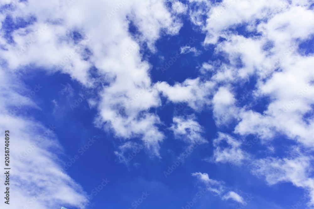 Fototapeta premium blue sky with white clouds