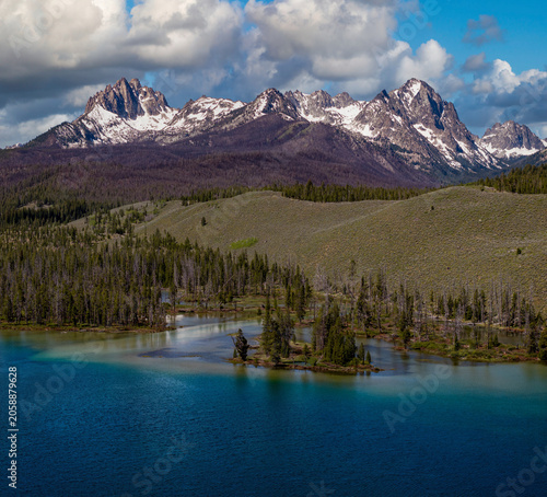 Little Redfish Lake and Sawtooth mountains
