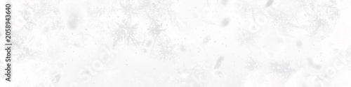 Foto Dense frost border decoration showing intricate ice crystal formations for cold winter season digital overlays