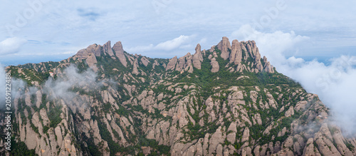 Canvastavla Panoramic view of Montserrat mountain massif in Catalonia, Spain, with distincti