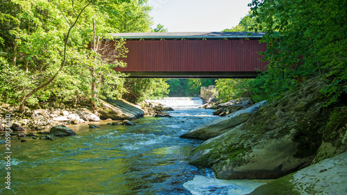 Bild auf Leinwand McConnells Mill Covered Bridge in Lawrence County, Pennsylvania