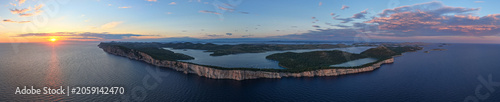 Foto Ultra-wide aerial panorama of Telascica Nature Park cliffs, Lake Mir, and sunset