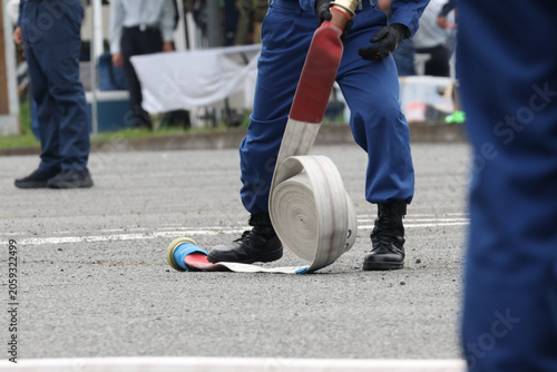 稲城市の消防団（操法会のようす）
