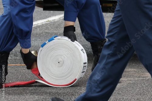 稲城市の消防団（操法会のようす）