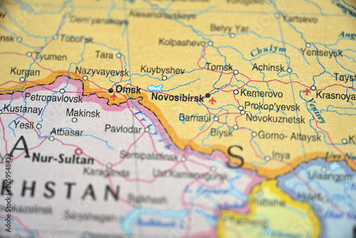 Foto Novosibirsk Highlighted on World Map – Soft Blur Urban Travel Photography