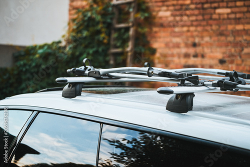 Принти на полотні Empty bike rack on car roof waiting for an adventure