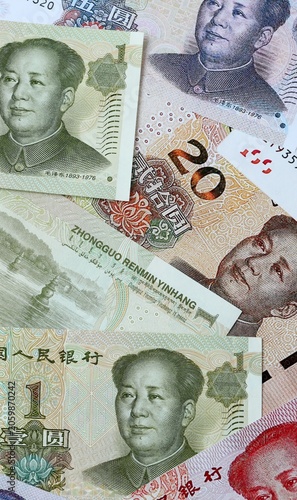 Obraz na płótnie Chinese yuan money bills in pile on table