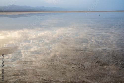 Foto Sky reflection on the flooded Danakil salt flat