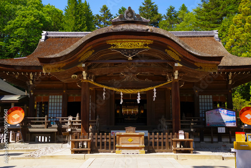 фотографія 神聖な雰囲気に包まれた武田神社