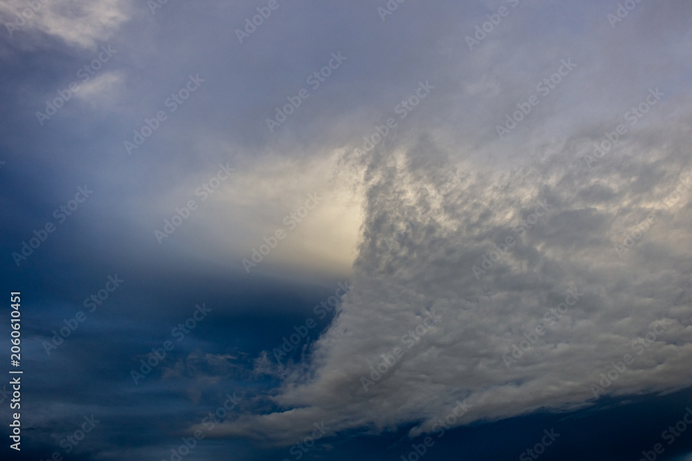 Naklejka premium beautiful sky and clouds