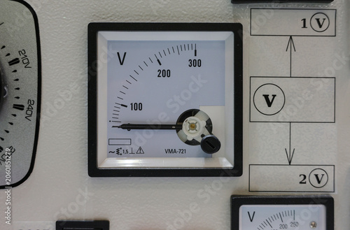 Foto Voltage meter mounted on industrial panel