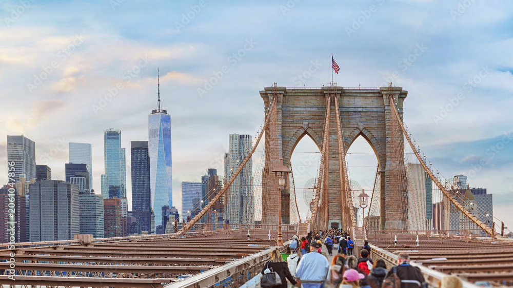Fototapeta premium New York Brooklyn Bridge - big panorama.