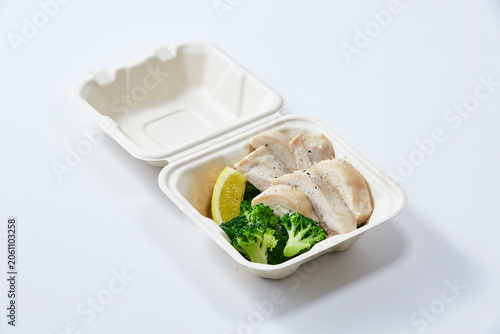 Photos 鶏むね肉とブロッコリーのヘルシー弁当
