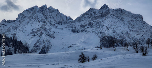 snow covered mountains in kashmir india during winters