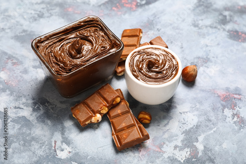 Bowls of tasty chocolate sp...