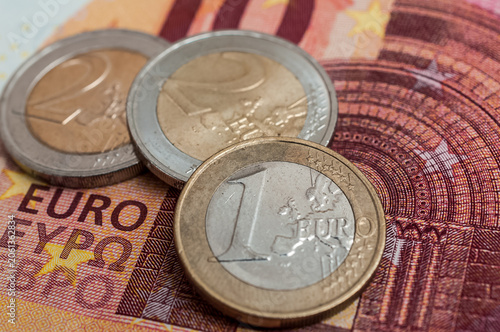 Mindestlohnerhöhung auf 15,- Euro erhöhen