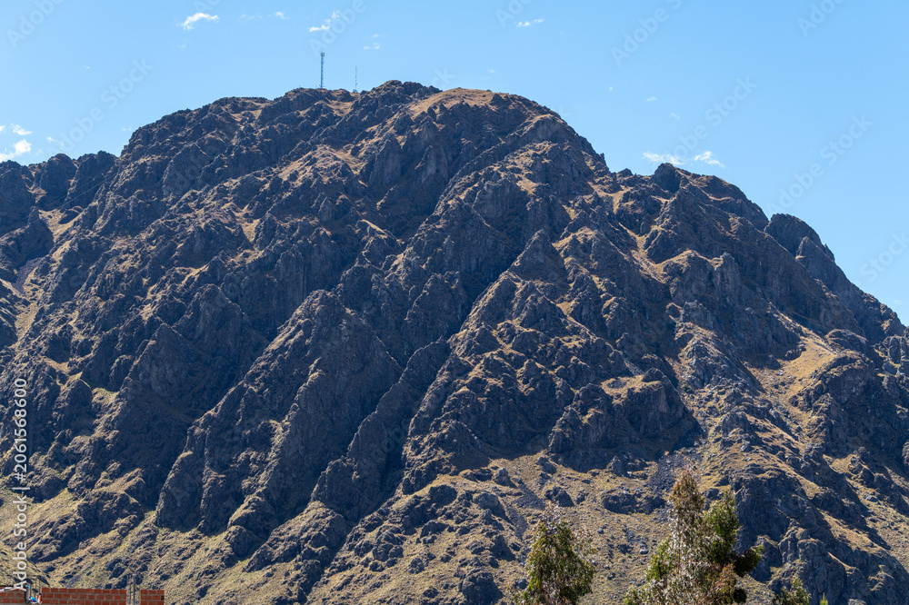 Fototapeta premium Mountain range and scenic Andean landscapes on the road to Macusani, Peru.