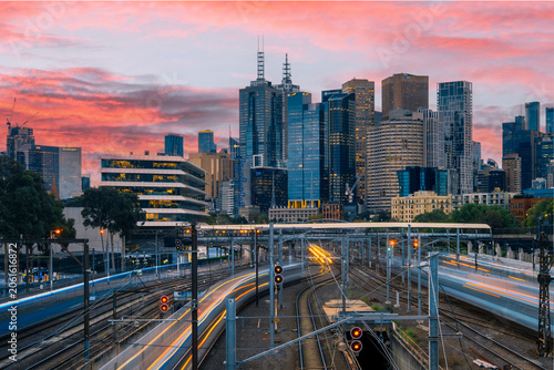Cuadro en lienzo Melbourne City Skyline at Night with Light Trails, Long Exposure