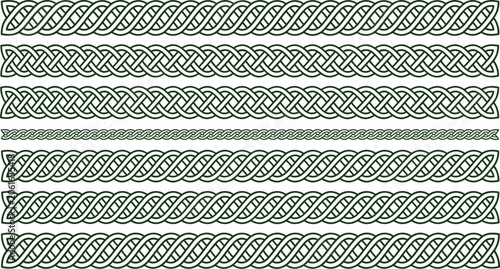 Cuadro en lienzo Celtic knot borders collection with green braided patterns and geometric ornaments for vintage frames certificate design and decorative line art