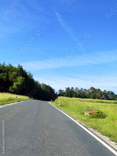 Landstraße zwischen Steppach und Unterneuses ST2263