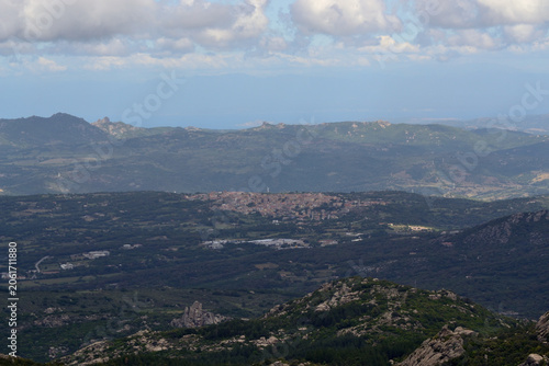 Fotografie Veduta del paese di Luras dal Limbara