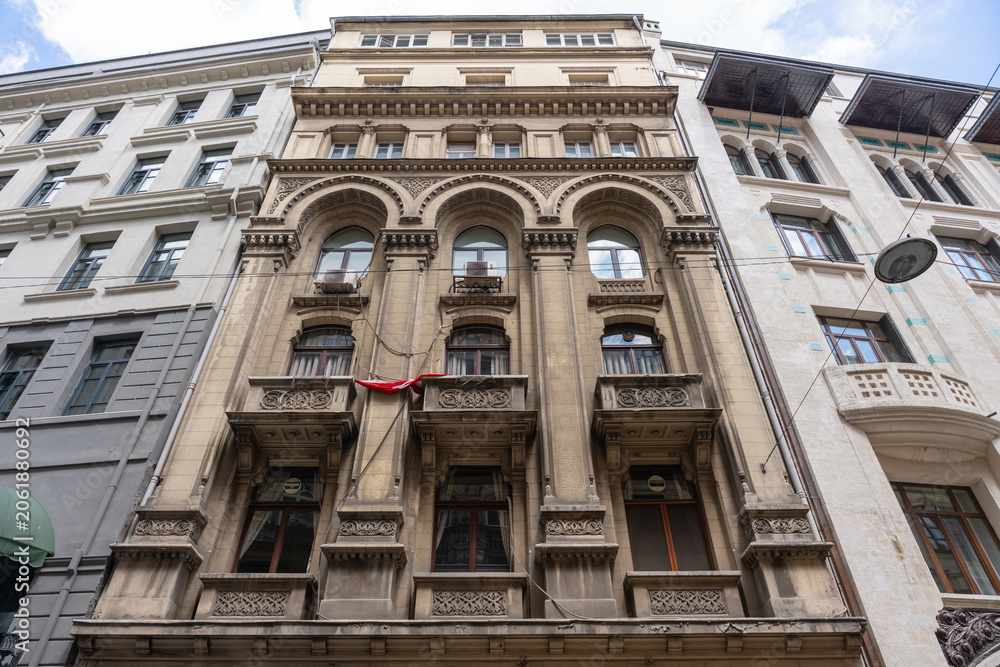 Obraz premium Old Building in Istiklal Avenue, Istanbul, Turkiye