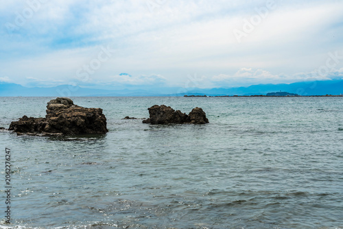 神奈川県　葉山町の初夏の海岸風景