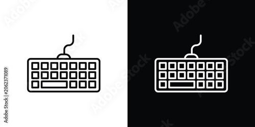 Foto Keyboard icon outline stroke in black.