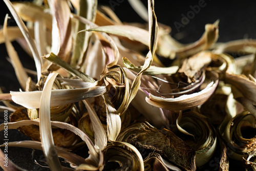 Bild auf Leinwand artichoke, camus de Bretagne, Dried artichoke tea