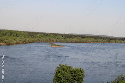 Photos river with green banks, trees, summer landscape, landscape, eco park, river, gre