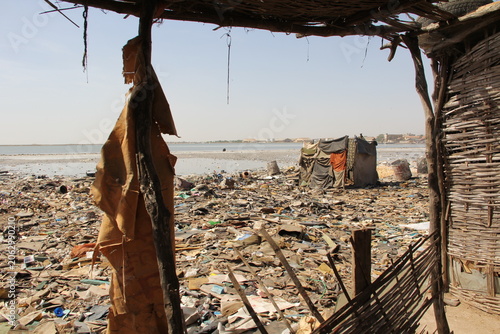 bidonville, pollution au Sénégal à Kaolack