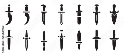 Φωτογραφία Selection of historic swords and daggers, representing different eras and cultures