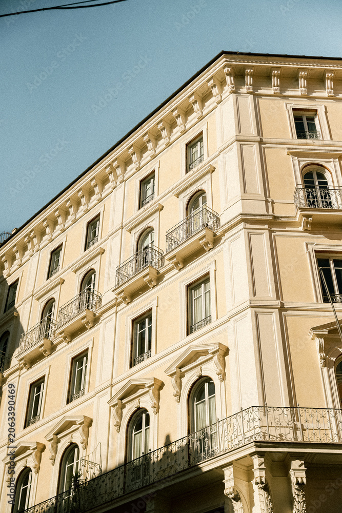 Obraz premium Apartment Building Rome