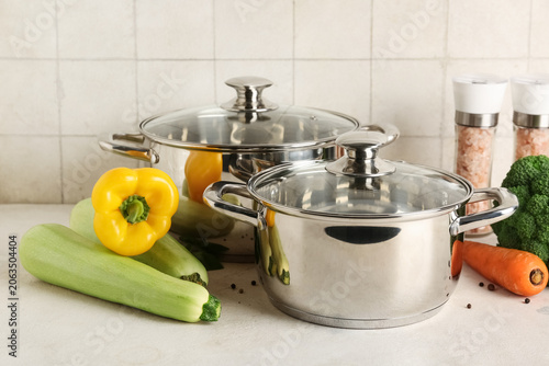 Cooking pots with different...