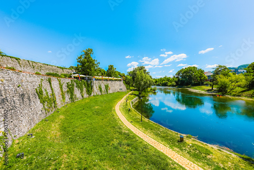Schilderij op canvas Ancient Kastel Fortress in Banja Luka, Bosnia and Herzegovina, massive stone walls and historic fortifications on the banks of Vrbas river