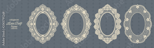 Photos Vintage lace frame set