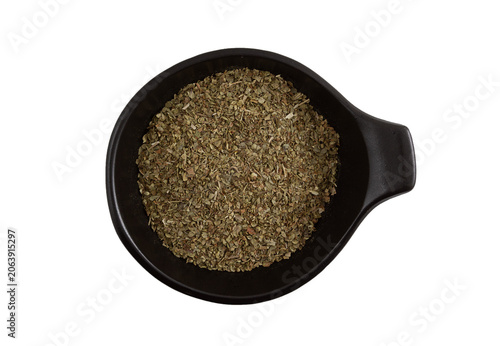 Oregano is an herb originating from the Mediterranean region and is an important ingredient in Western cuisine, especially Italian and Mexican food, due to its unique aroma and strong flavor.