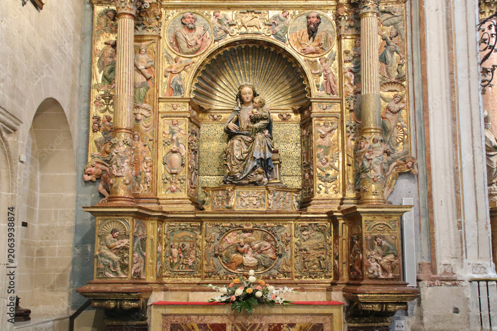 Naklejka premium baroque altarpiece in a chapel in a gothic cathedral in zamora in spain 