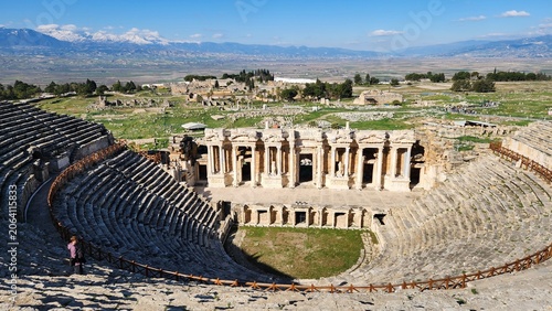 Foto Aerial View of Hierapolis Ancient Theater in Pamukkale