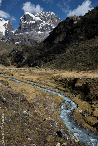 Foto deep into the heart of Quebrada Carhuascancha, one of the most remote and rewarding valleys on the eastern flank of the Cordillera Blanca