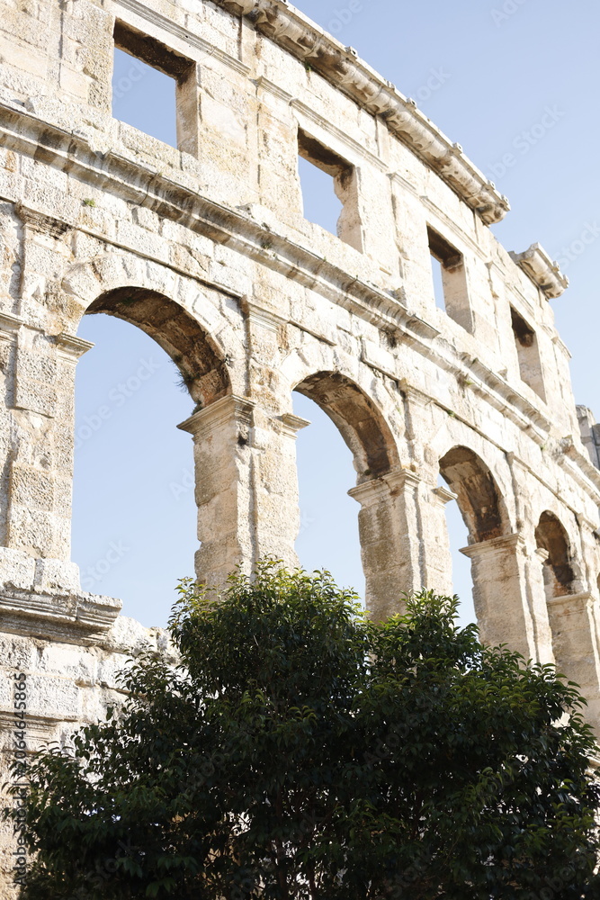 Obraz premium roman amphitheater in pula croatia
