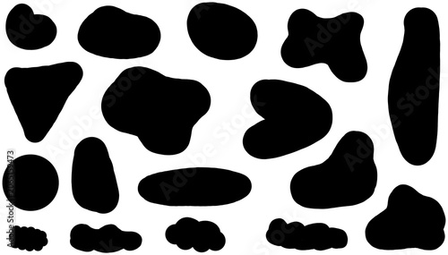 Hand Drawn Black Blob Shapes Set – Organic Abstract Stains and Liquid Forms Isolated on Transparent Background
