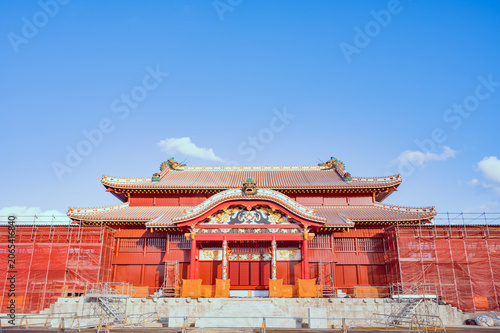 沖縄　再建中の首里城